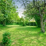 Holiday home Three-bedroom In