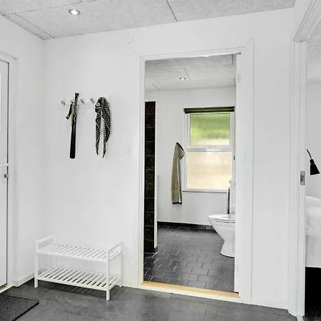 Three-bedroom In Hébergement de vacances Bogense