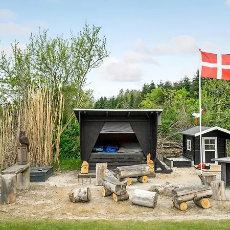 Hébergement de vacances Three-bedroom In Bogense