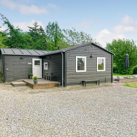 Amazing Home In Bogense With Wifi 度假居