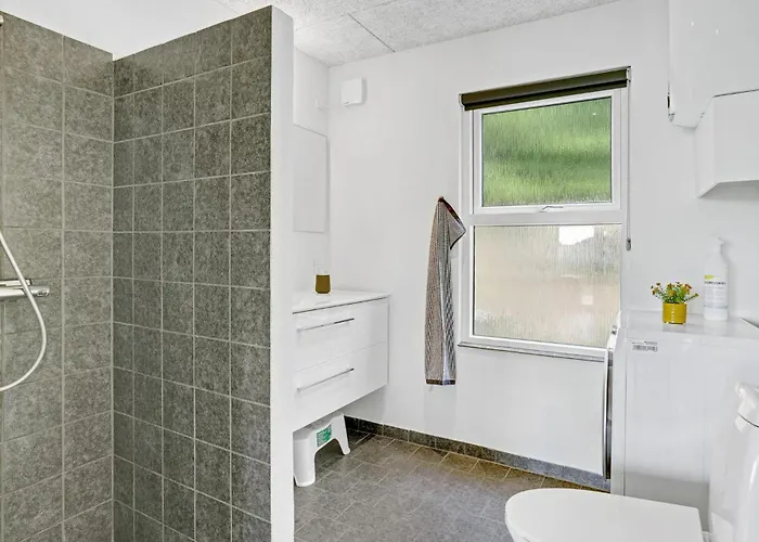 Three-bedroom In Bogense