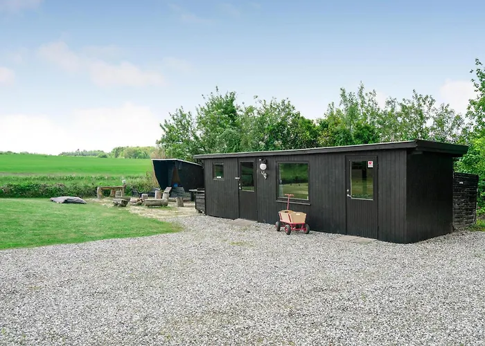 Three-bedroom In Casa vacanze *