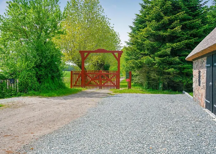 Prázdninový dům Three-bedroom In *