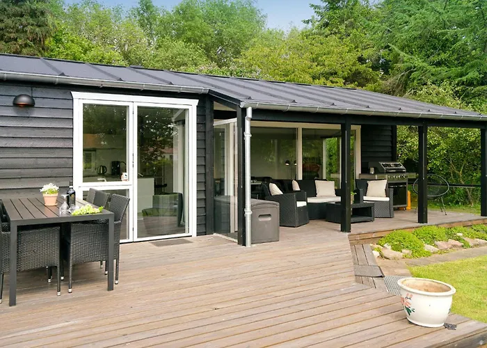 Three-bedroom In Casa vacanze *