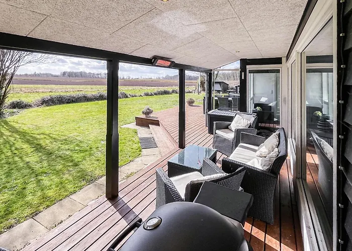 Three-bedroom In Casa vacanze *